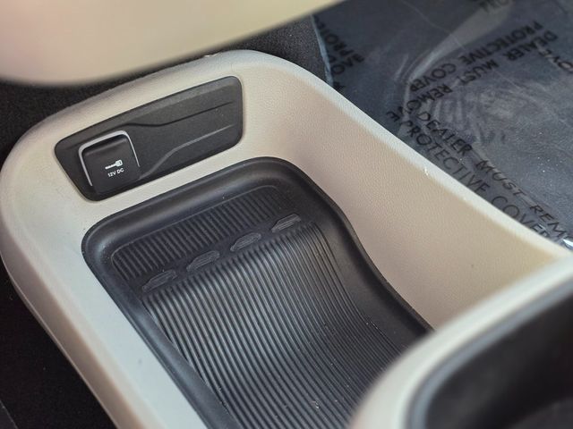 2024 Chrysler Pacifica Touring L FWD - 22979885 - 32