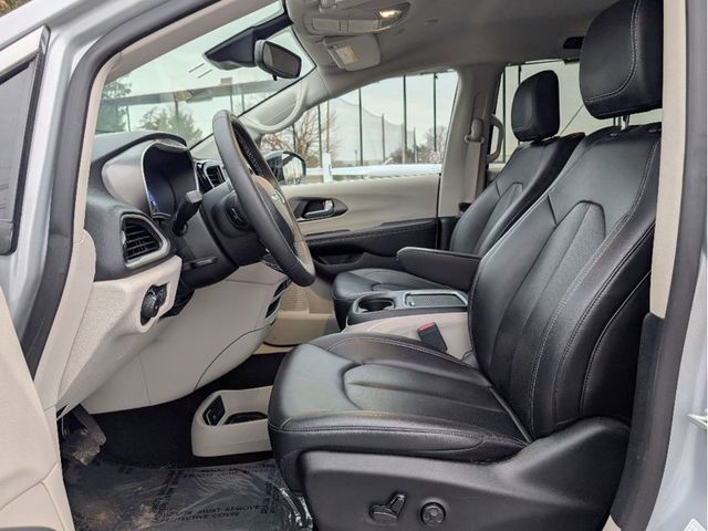 2024 Chrysler Pacifica Touring L FWD - 22983841 - 12
