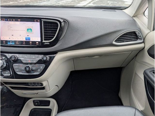 2024 Chrysler Pacifica Touring L FWD - 22983841 - 29