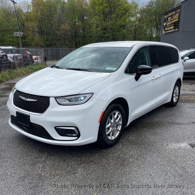 2024 Chrysler Pacifica