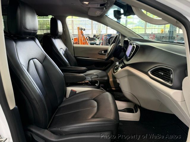2024 Chrysler Pacifica Touring L FWD - 23057639 - 10