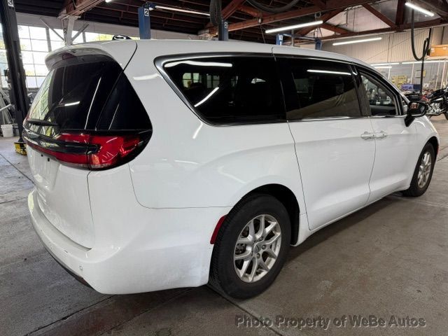 2024 Chrysler Pacifica Touring L FWD - 23057639 - 2