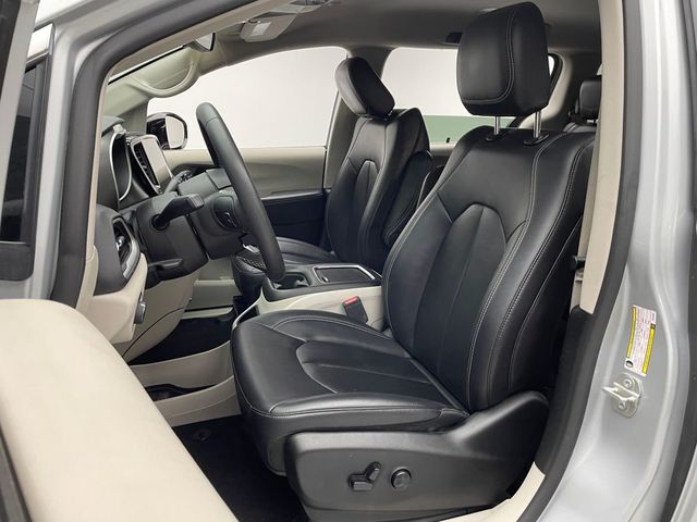 2024 Chrysler Pacifica Touring L FWD - 22984083 - 12