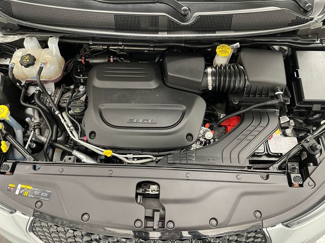 2024 Chrysler Pacifica Touring L FWD - 22984083 - 45