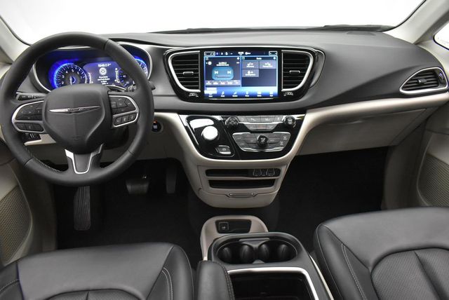 2024 Chrysler Pacifica Touring L FWD - 22984083 - 76