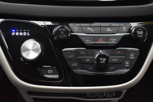 2024 Chrysler Pacifica Touring L FWD - 22984083 - 77