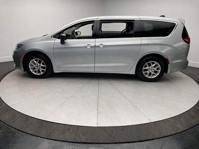 2024 Chrysler Pacifica Touring L FWD - 22984083 - 7