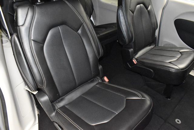 2024 Chrysler Pacifica Touring L FWD - 22940188 - 29