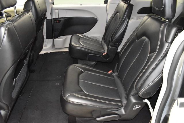 2024 Chrysler Pacifica Touring L FWD - 22940188 - 32