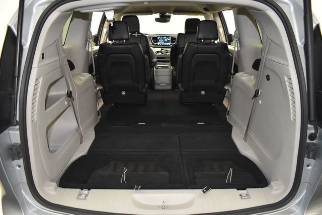 2024 Chrysler Pacifica Touring L FWD - 22940188 - 37