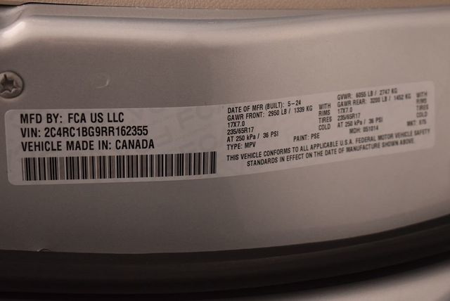 2024 Chrysler Pacifica Touring L FWD - 22940188 - 39