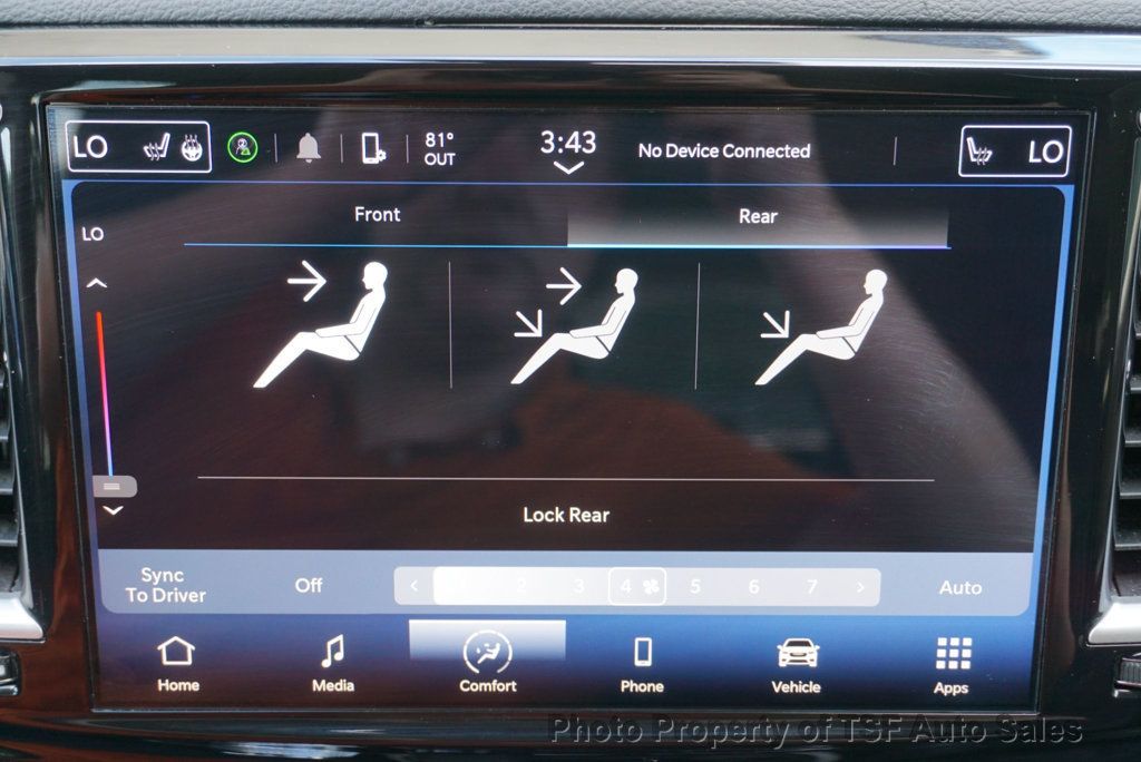 2024 Chrysler Pacifica Touring L photo 20