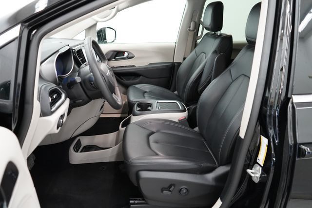 2024 Chrysler Pacifica Hybrid Select - 23077715 - 11