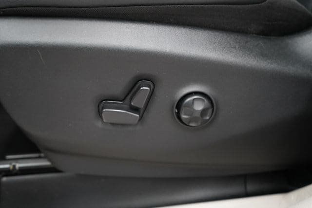2024 Chrysler Pacifica Hybrid Select - 23077715 - 12