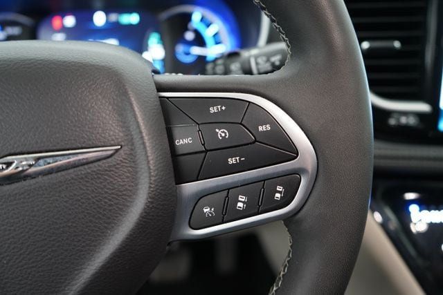 2024 Chrysler Pacifica Hybrid Select - 23077715 - 18