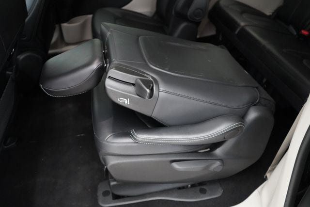 2024 Chrysler Pacifica Hybrid Select - 23077715 - 39