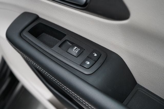 2024 Chrysler Pacifica Hybrid Select - 23077715 - 48