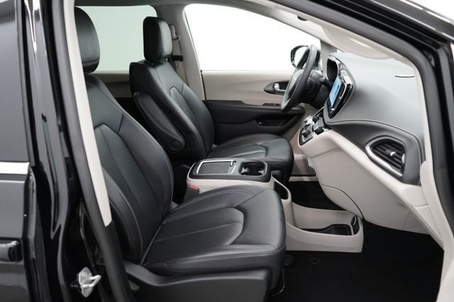 2024 Chrysler Pacifica Hybrid Select - 23077715 - 49