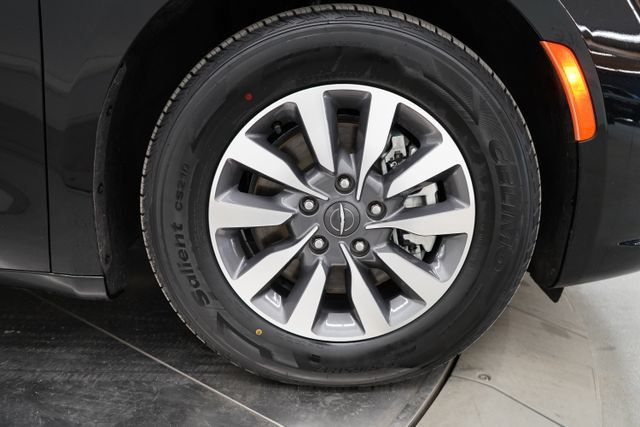 2024 Chrysler Pacifica Hybrid Select - 23077715 - 52