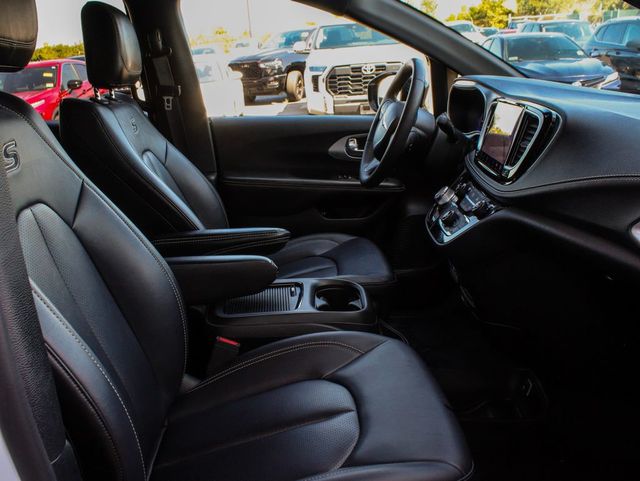 2024 Chrysler Pacifica Hybrid Select S Appearance - 23077047 - 40