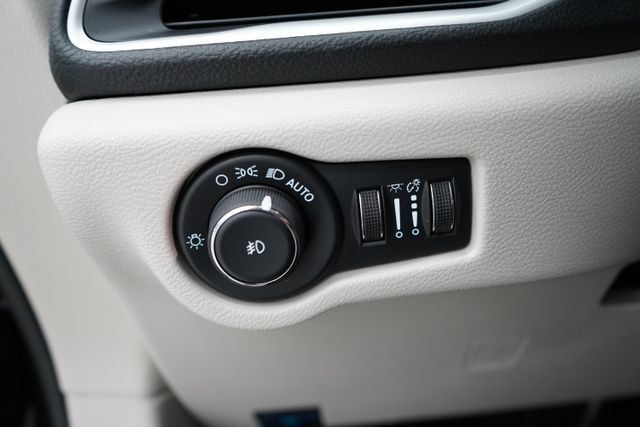 2024 Chrysler Pacifica Plug-In Hybrid Select - 23077715 - 21