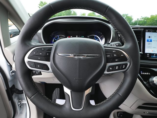 2024 Chrysler Pacifica Plug-In Hybrid Select - 23077961 - 16