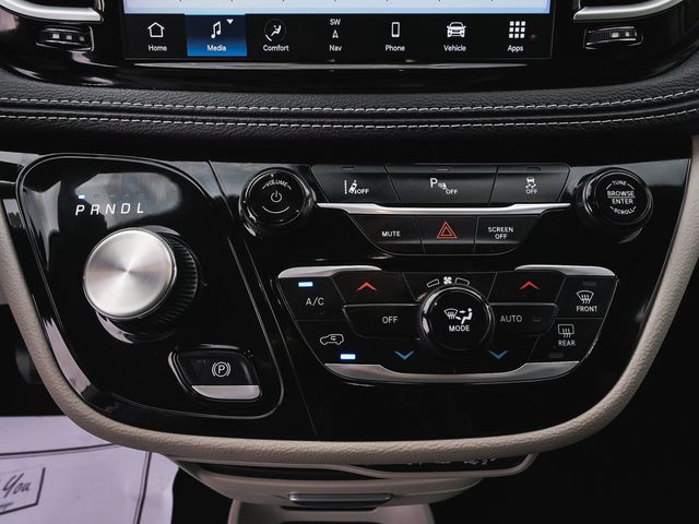2024 Chrysler Pacifica Plug-In Hybrid Select - 23077961 - 24