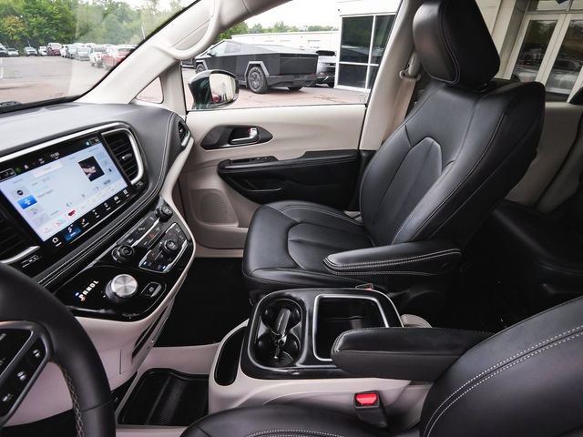 2024 Chrysler Pacifica Plug-In Hybrid Select - 23077961 - 29