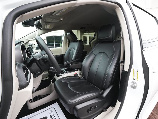 2024 Chrysler Pacifica Plug-In Hybrid Select - 23077961 - 31