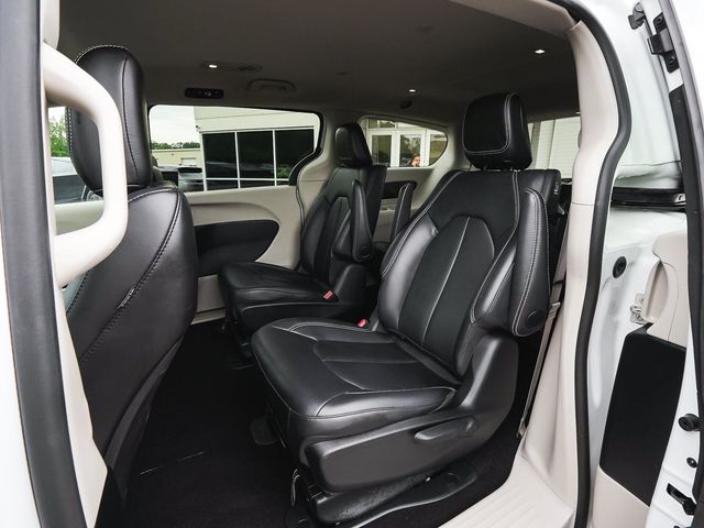 2024 Chrysler Pacifica Plug-In Hybrid Select - 23077961 - 33