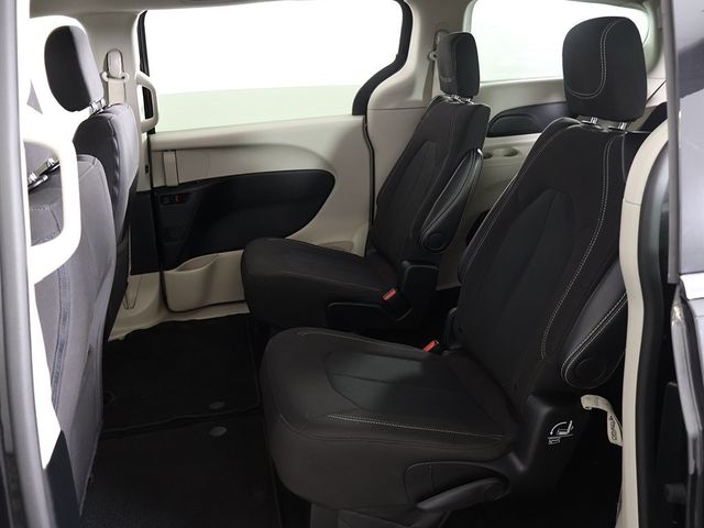 2024 Chrysler Voyager LX - 22942502 - 31