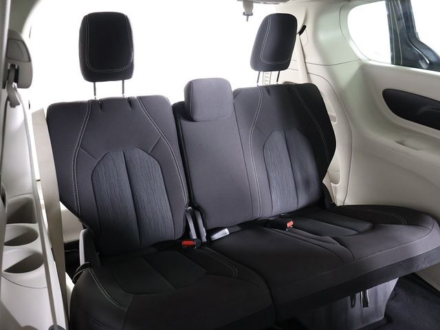 2024 Chrysler Voyager LX - 22942502 - 34