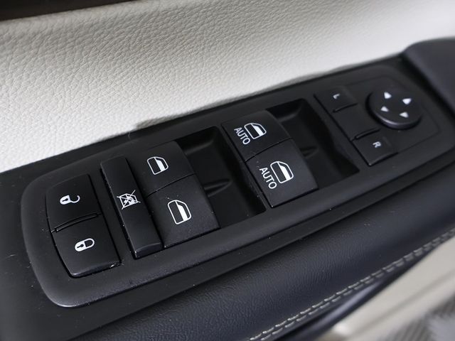 2024 Chrysler Voyager LX - 22942502 - 36