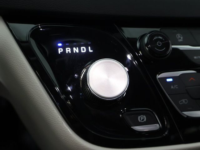 2024 Chrysler Voyager LX - 22942502 - 43