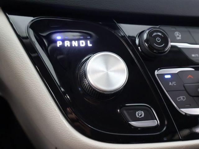 2024 Chrysler Voyager LX - 22942502 - 52