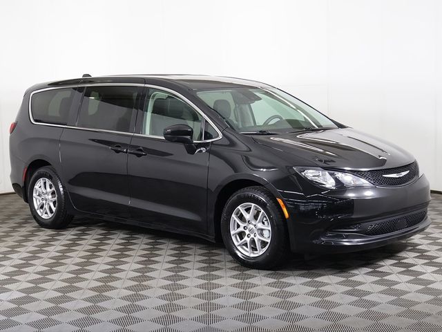 2024 Chrysler Voyager LX - 22942502 - 56