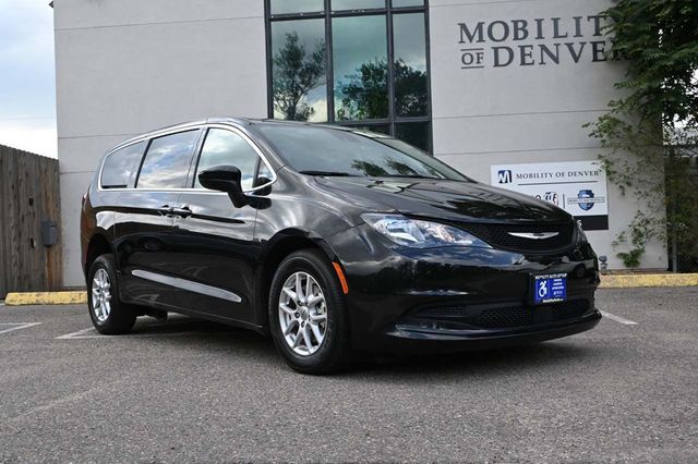 2024 Chrysler Voyager LX Mobility Handicap Van - 22909620 - 2