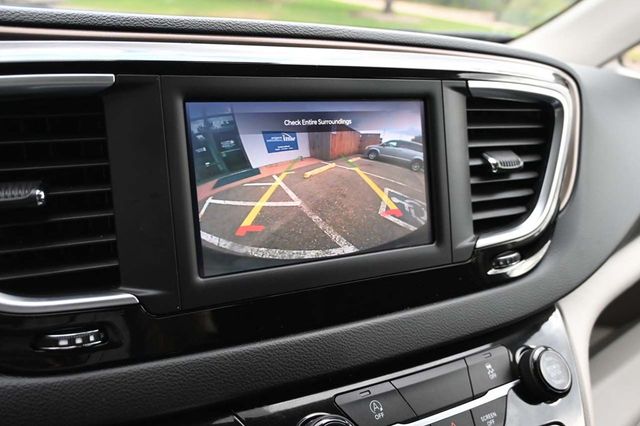 2024 Chrysler Voyager LX Mobility Handicap Van - 22909620 - 32