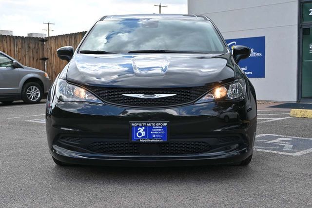 2024 Chrysler Voyager LX Mobility Handicap Van - 22909620 - 3