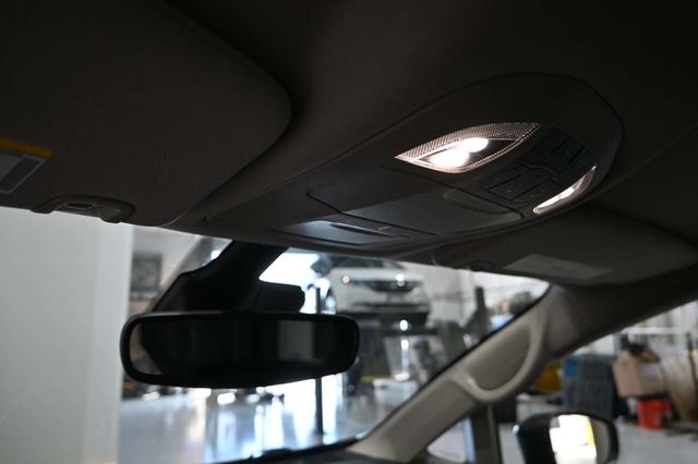 2024 Chrysler Voyager LX Mobility Handicap Van - 23020013 - 29