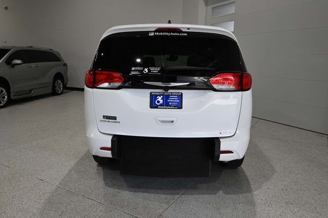 2024 Chrysler Voyager LX Mobility Handicap Van - 23020013 - 6