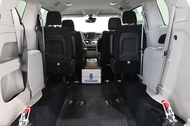 2024 Chrysler Voyager LX Mobility Handicap Van - 23022812 - 19