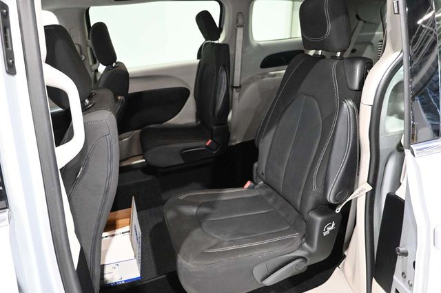 2024 Chrysler Voyager LX Mobility Handicap Van - 23022812 - 25