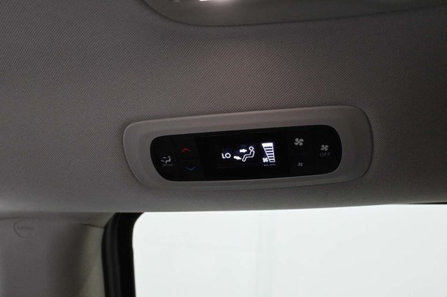 2024 Chrysler Voyager LX Mobility Handicap Van - 23022812 - 26