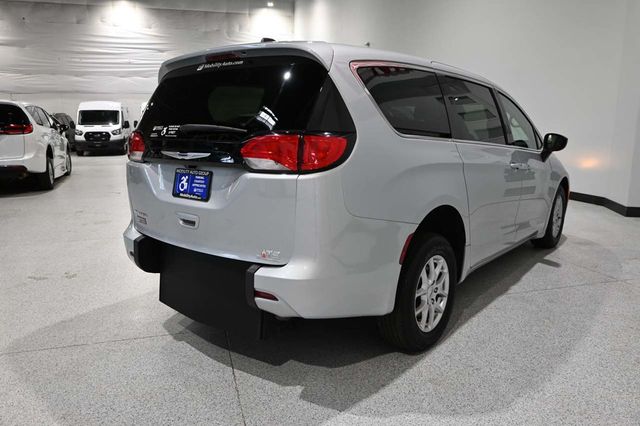 2024 Chrysler Voyager LX Mobility Handicap Van - 23022812 - 5