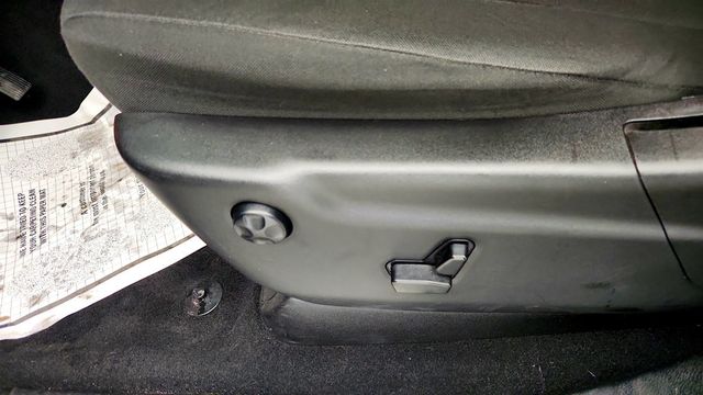 2024 Dodge Durango R/T w/ 20'' Black Noise Wheels & Leather Seats - 22998959 - 10