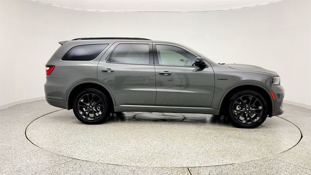 2024 Dodge Durango R/T w/ 20'' Black Noise Wheels & Leather Seats - 22998959 - 3