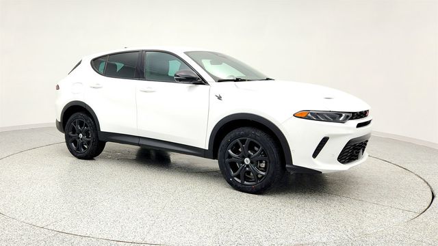 2024 Dodge Hornet GT AWD with Tech Pack, Blacktop Package & Cold Weather Group - 22965626 - 2