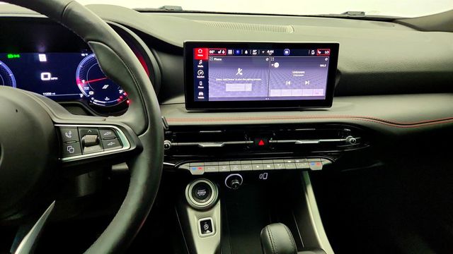 2024 Dodge Hornet GT AWD w/ Tech Pack, Blacktop Pkg & Cold Weather Group - 23028842 - 16