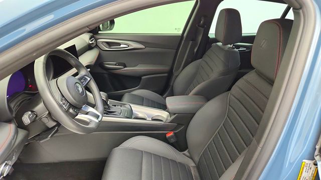 2024 Dodge Hornet GT AWD w/ Tech Pack, Blacktop Pkg & Cold Weather Group - 23028842 - 19